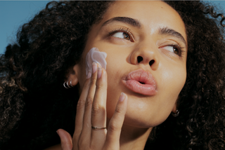 THE SEA BARRIER RADIANCE MASK