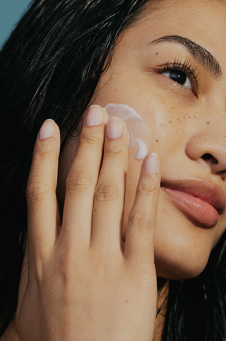 THE SEA BARRIER RADIANCE MASK